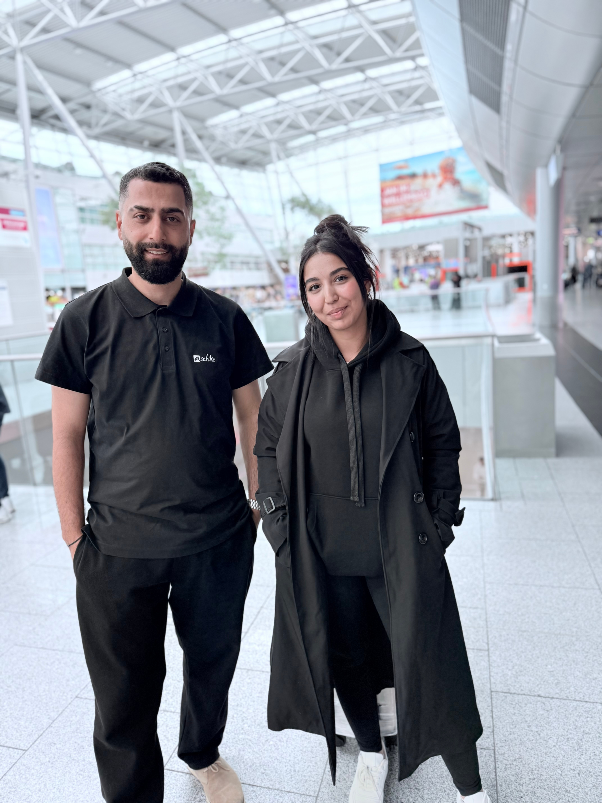 Naim begleitet internationale Bewerberinnen und Bewerber auf dem Weg nach Deutschland